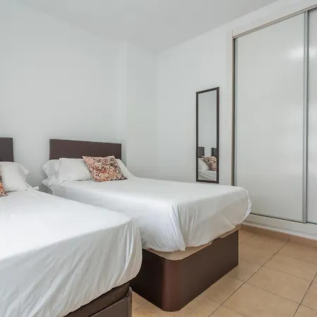 Obsidian Peridotita Adeje 아데제